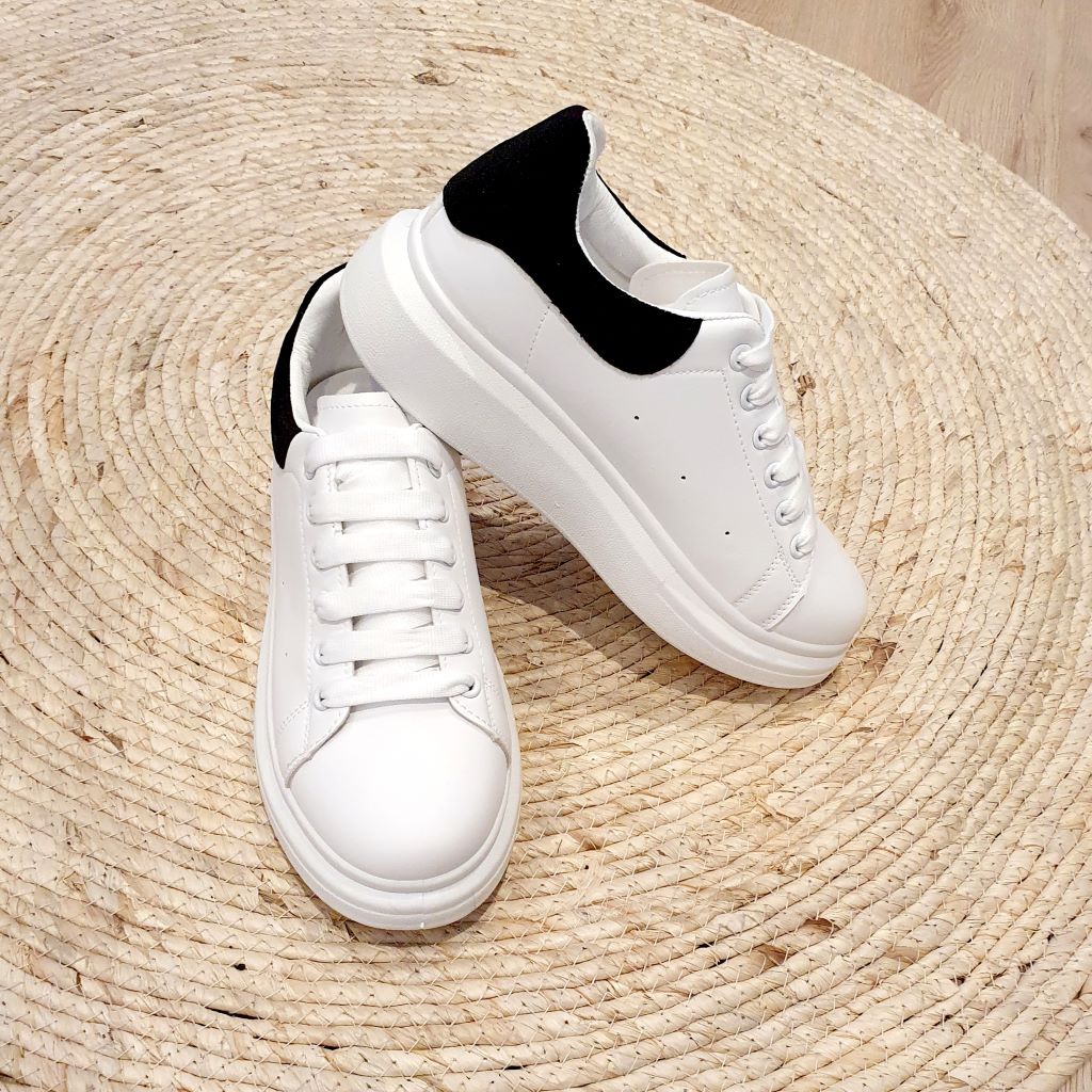 witte-sneakers-dames-820nsa-1.jpg